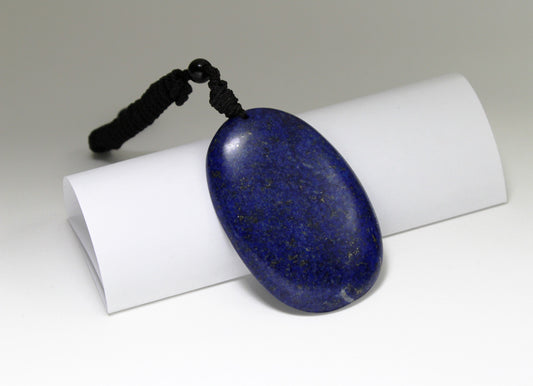 Blue Oval Shape Carved Lapis Pendant 青金石吊坠