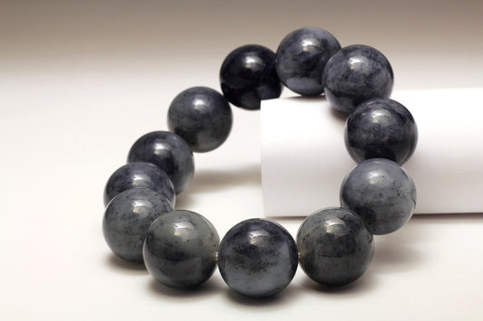 Black & Grey Jade Beaded Bracelet 和田玉手串