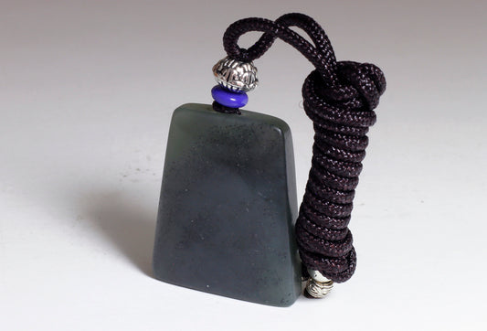 Black color Jade Pendant 和田玉吊坠